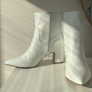 chinese laundry oakland bootie